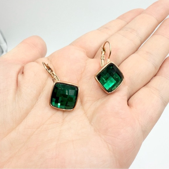 Emerald Green Gold Tone Hoop Earrings - Picture 5 of 5